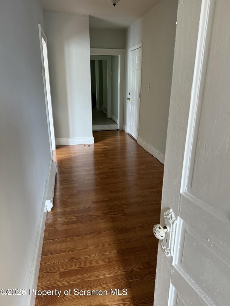 840 Monroe Avenue - Photo 2