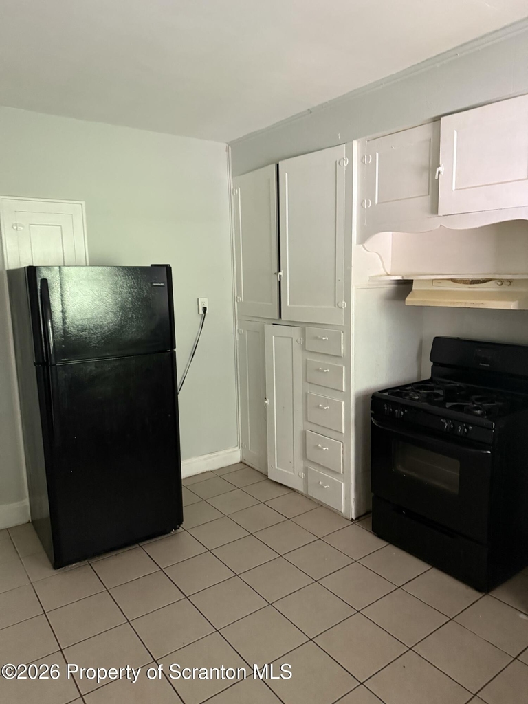 840 Monroe Avenue - Photo 8