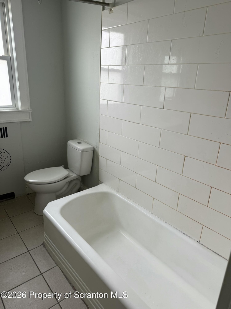 840 Monroe Avenue - Photo 7
