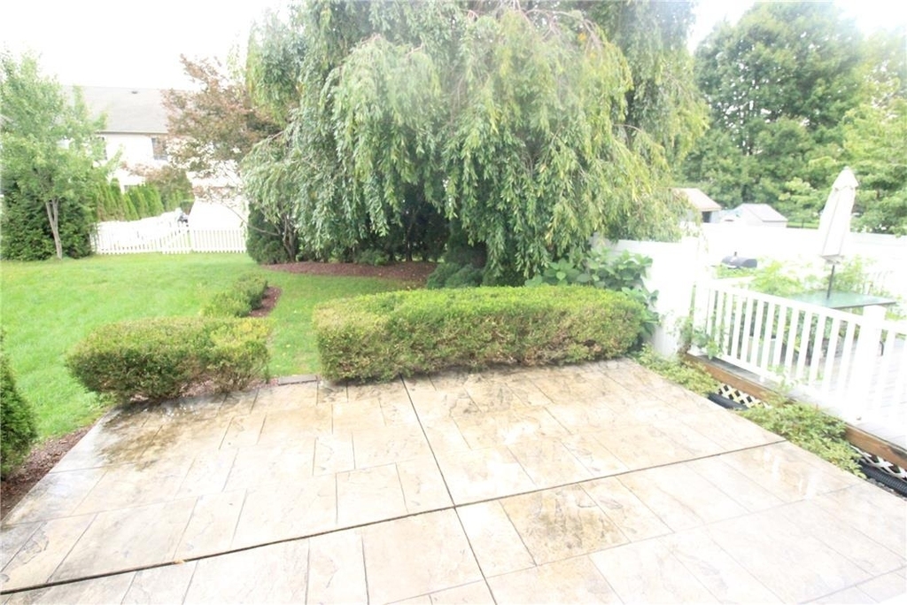 1703 Pinewind Drive - Photo 10