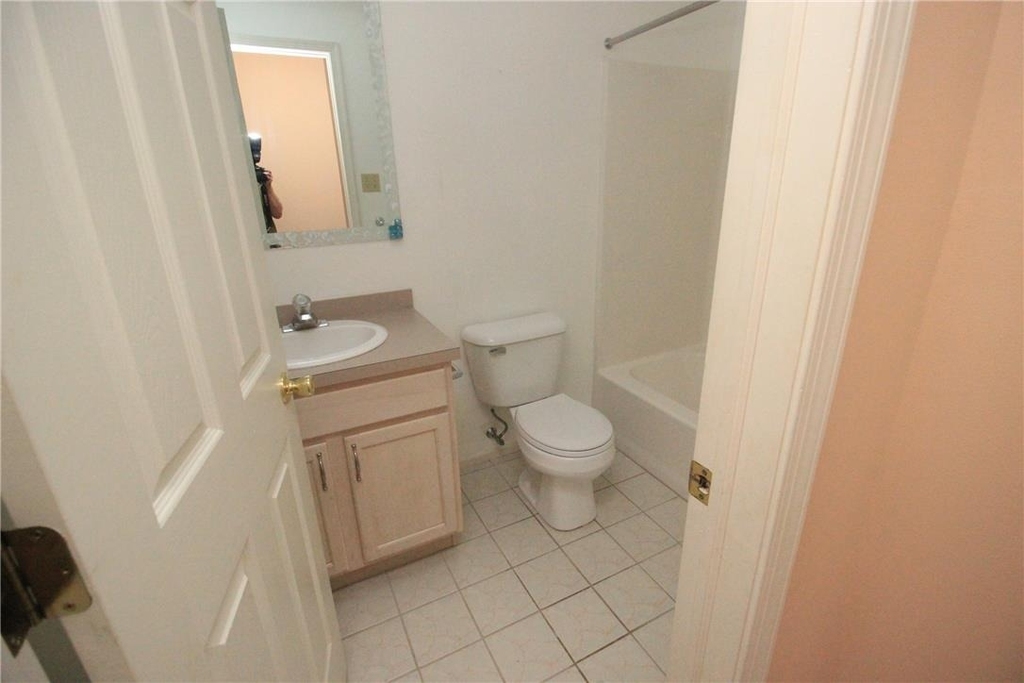 1703 Pinewind Drive - Photo 5