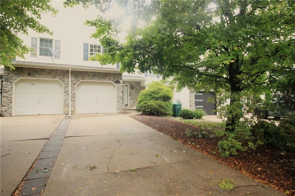1703 Pinewind Drive - Photo 0