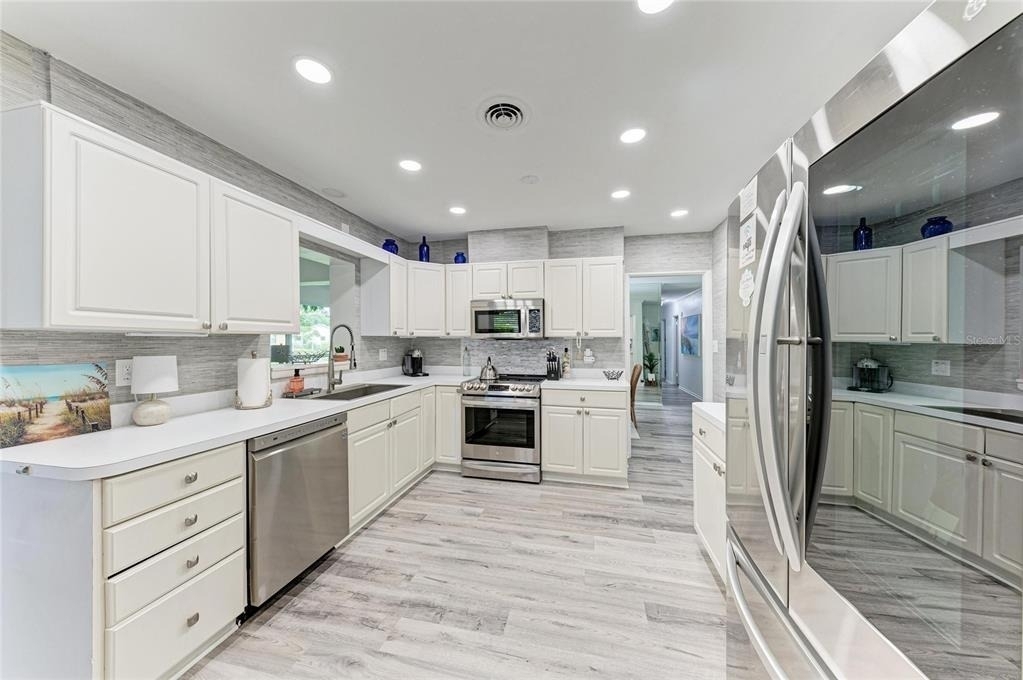 1837 Upper Cove Terrace - Photo 13