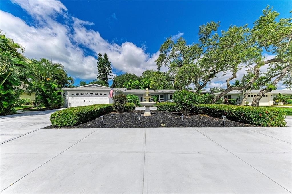 1837 Upper Cove Terrace - Photo 3