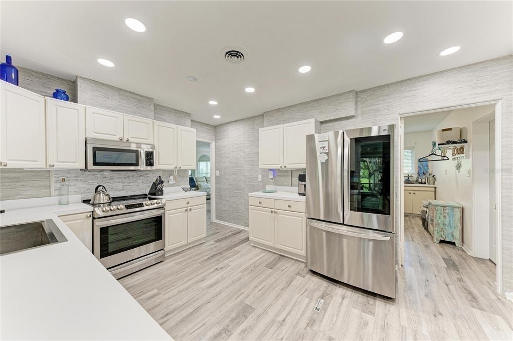 1837 Upper Cove Terrace - Photo 14