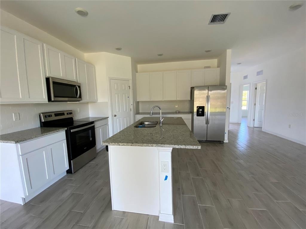 13238 Keystone Boulevard - Photo 2