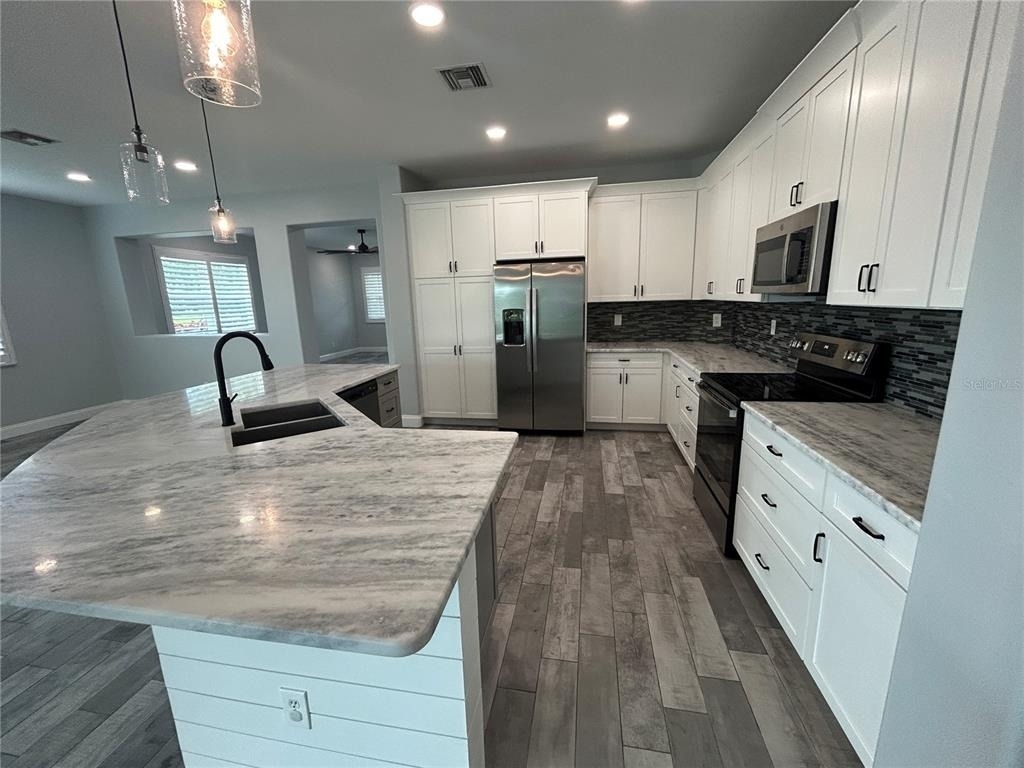25427 Doredo Drive - Photo 10