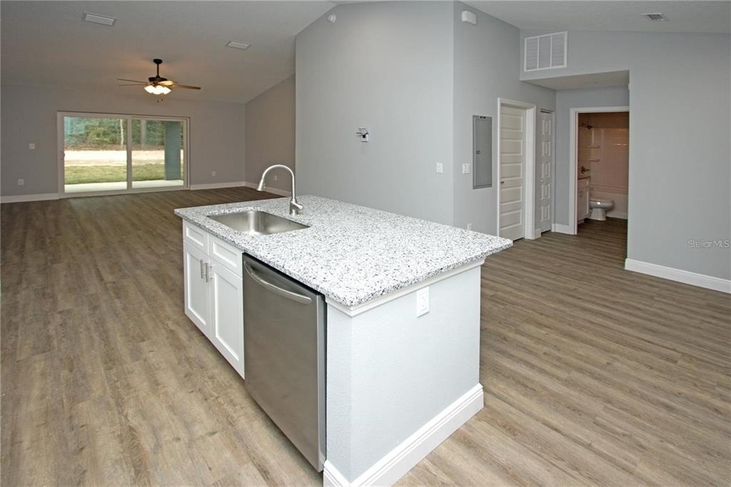 9342/9344 N Peachtree Way - Photo 6