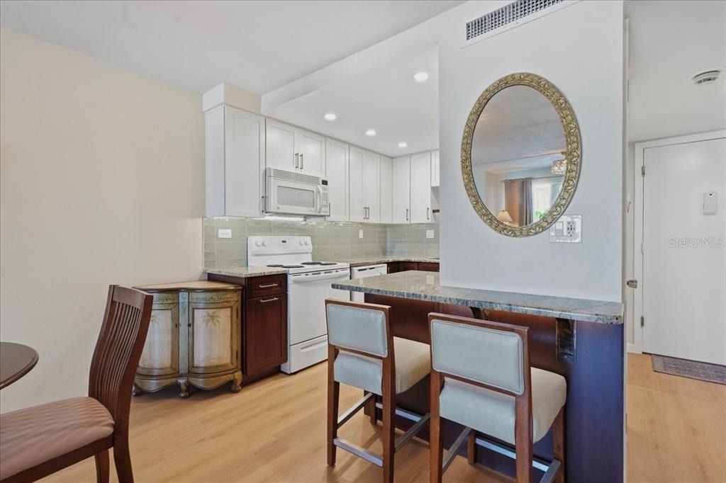 420 64th Avenue - Photo 13