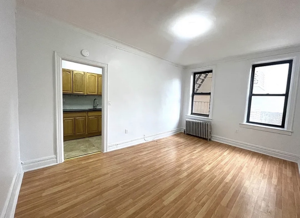 45-11 43rd Avenue - Photo 1