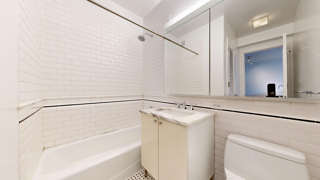 808 Columbus Ave - Photo 4