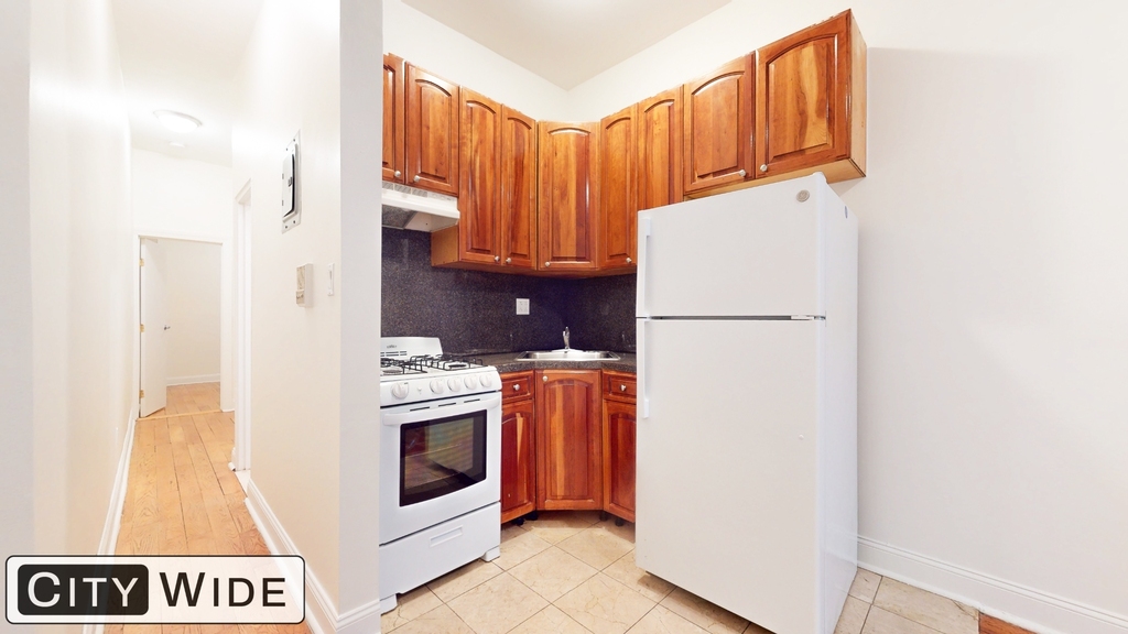 211 West 80th Street - Photo 2