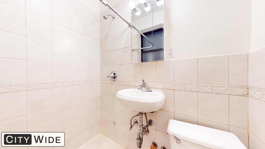 211 West 80th Street - Photo 3