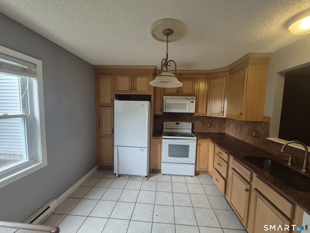 111 Mohican Avenue - Photo 1