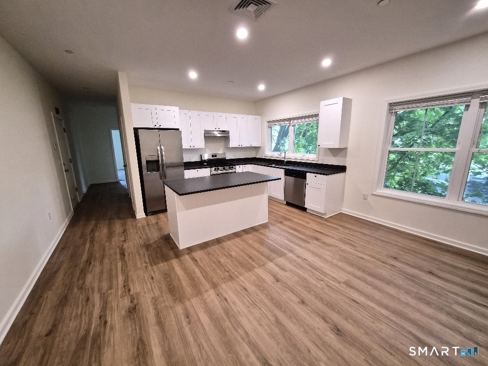 35 West Main Street - Photo 4