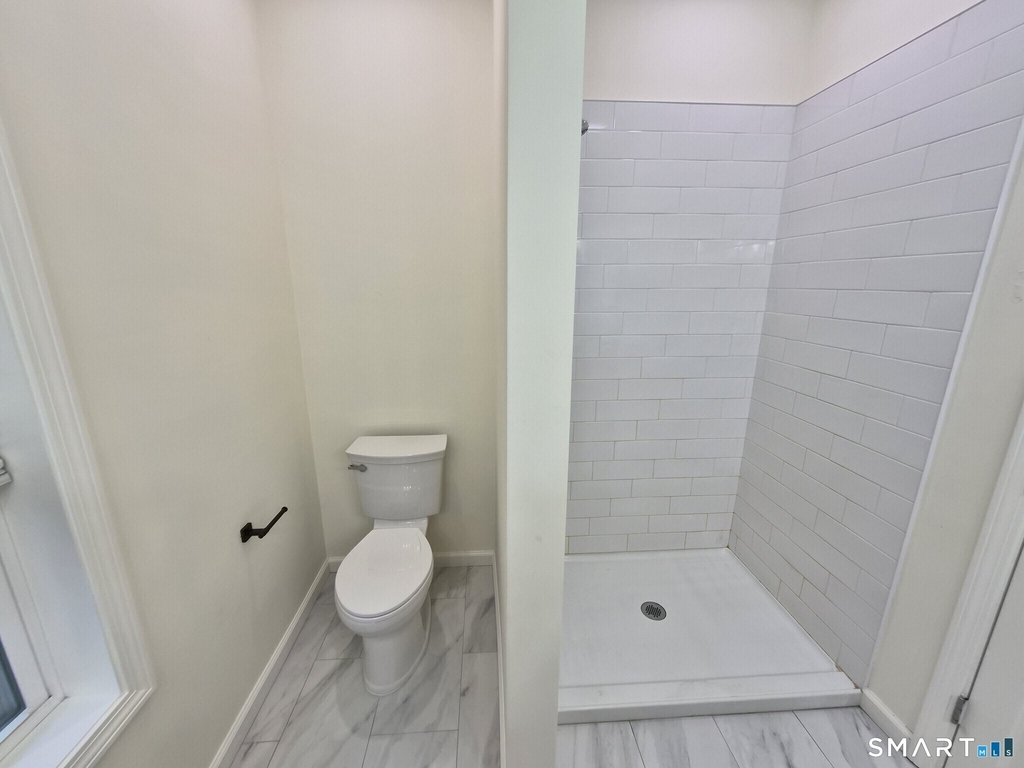 35 West Main Street - Photo 3