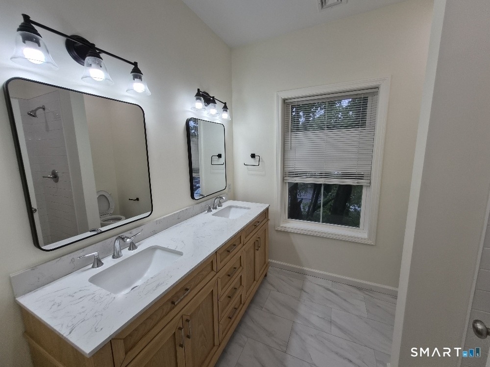35 West Main Street - Photo 5