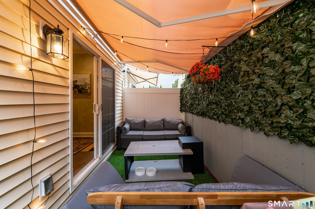 82 Columbus Place - Photo 11