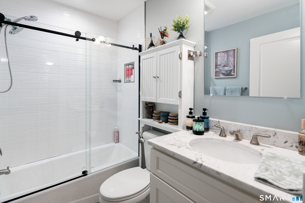 82 Columbus Place - Photo 17