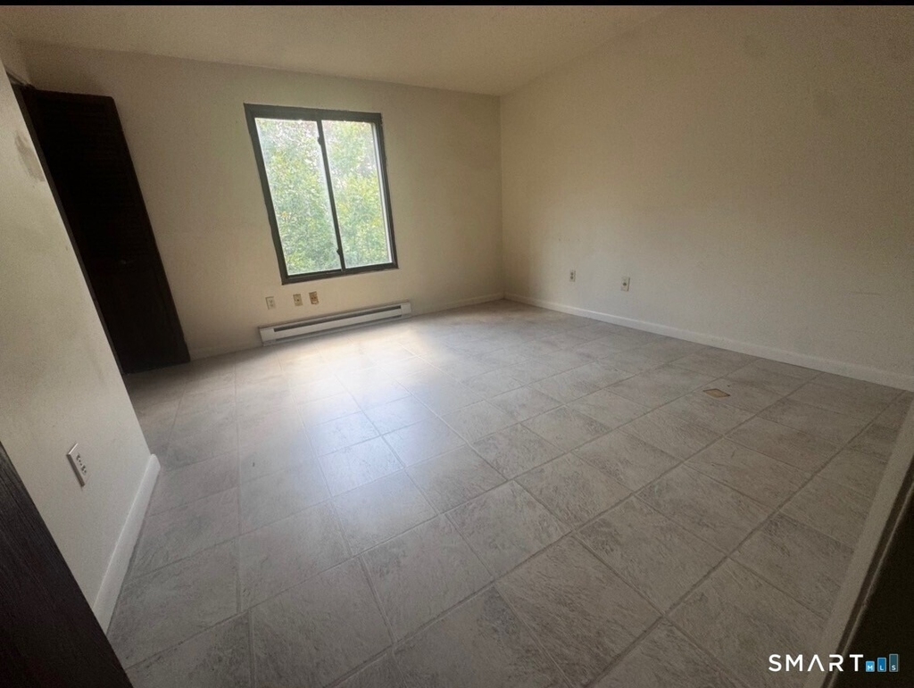130 Coe Avenue - Photo 8