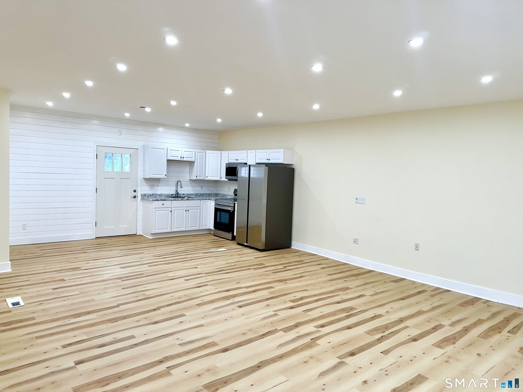 3848 Whitney Avenue - Photo 9