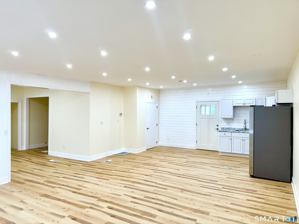 3848 Whitney Avenue - Photo 8