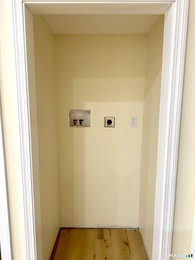 3848 Whitney Avenue - Photo 5