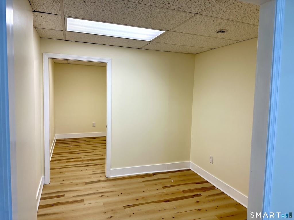 3848 Whitney Avenue - Photo 4