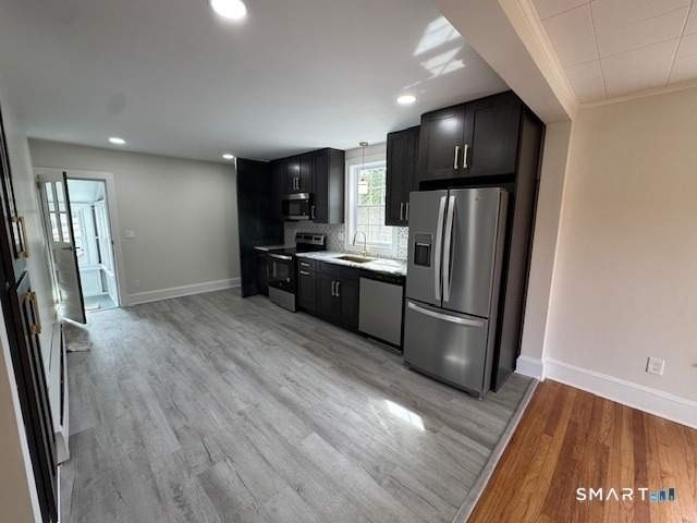 55 Robbins Avenue - Photo 2