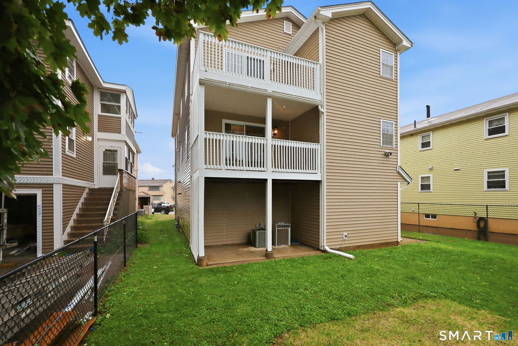 134 Golden Hill Street - Photo 20