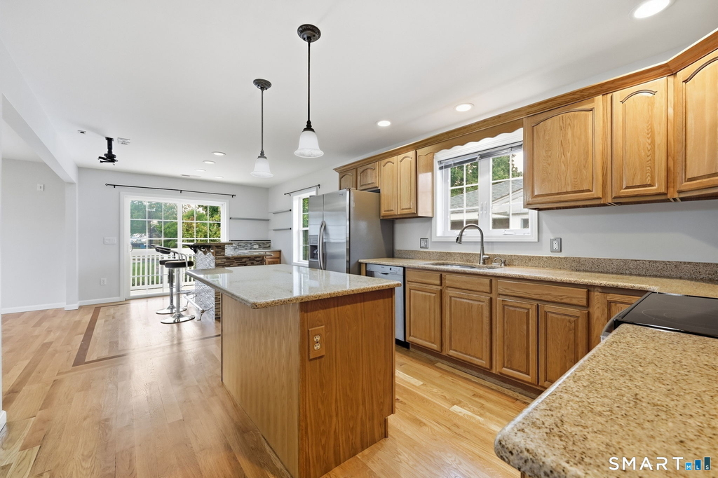 134 Golden Hill Street - Photo 1