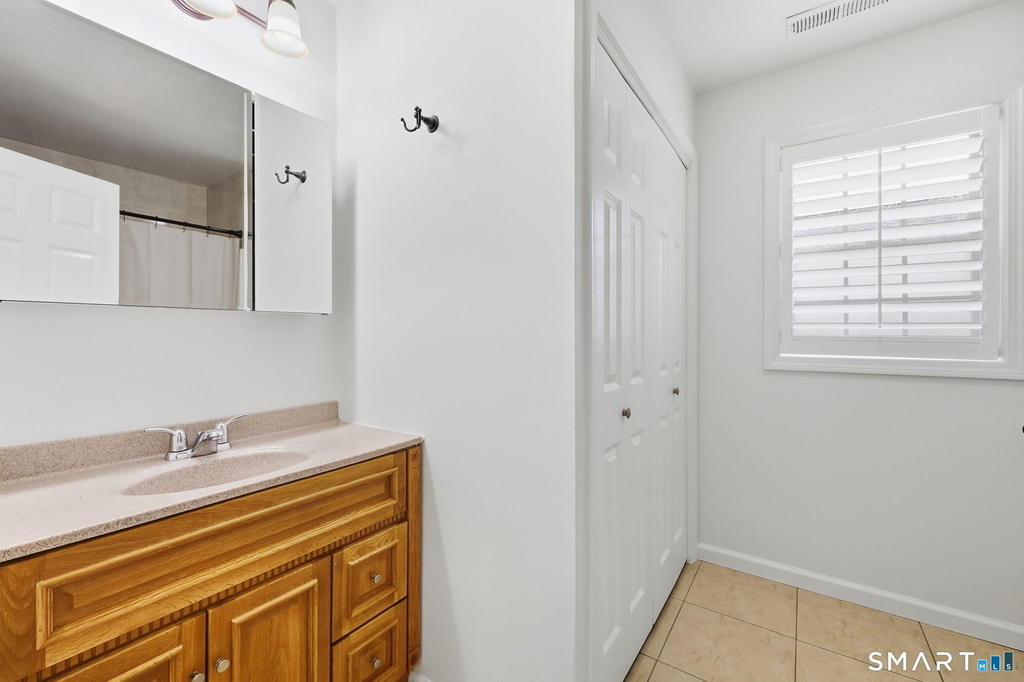 134 Golden Hill Street - Photo 15