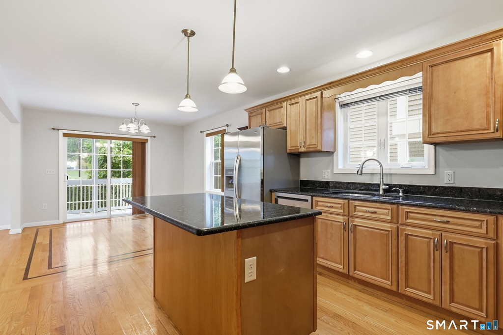 134 Golden Hill Street - Photo 2
