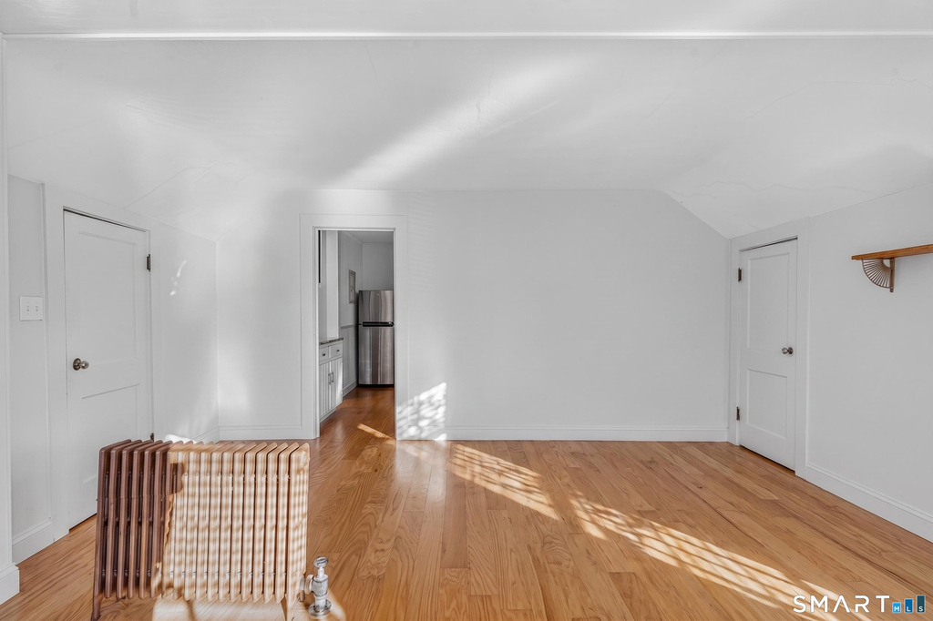 78 Waverly Avenue - Photo 13