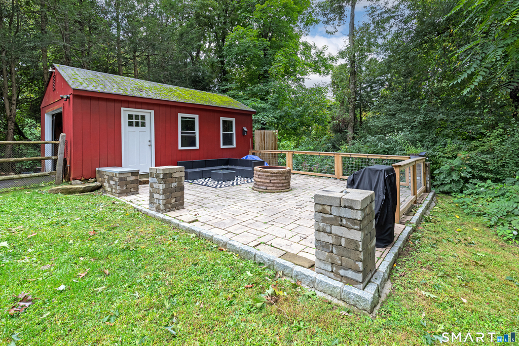 6 Indian Avenue - Photo 23