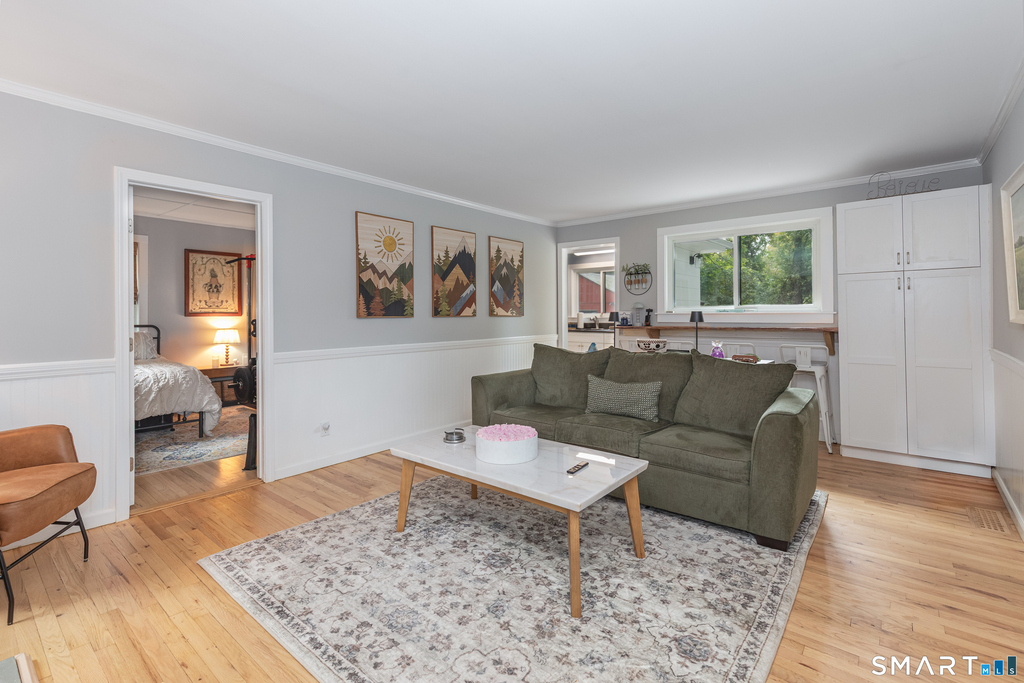 6 Indian Avenue - Photo 5
