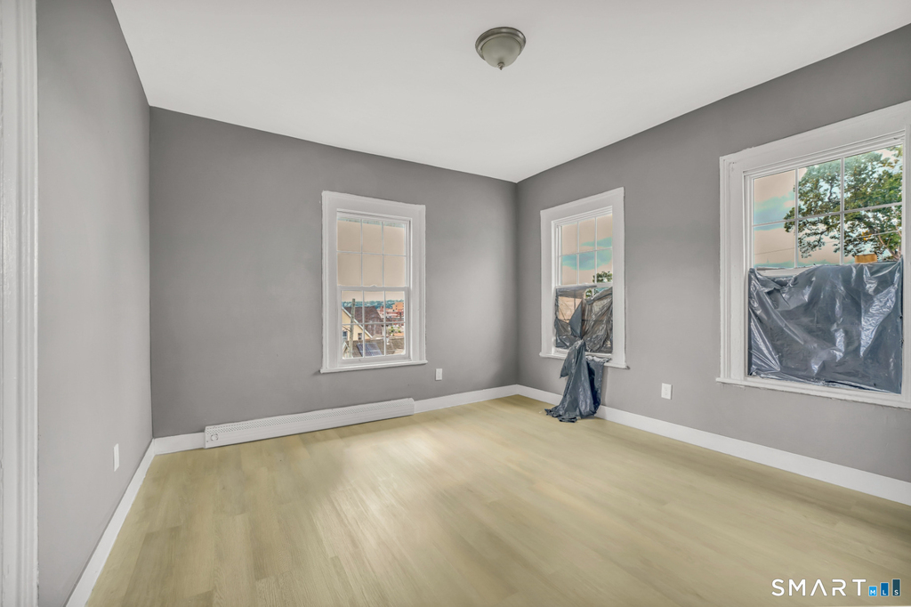 54 High Street - Photo 3