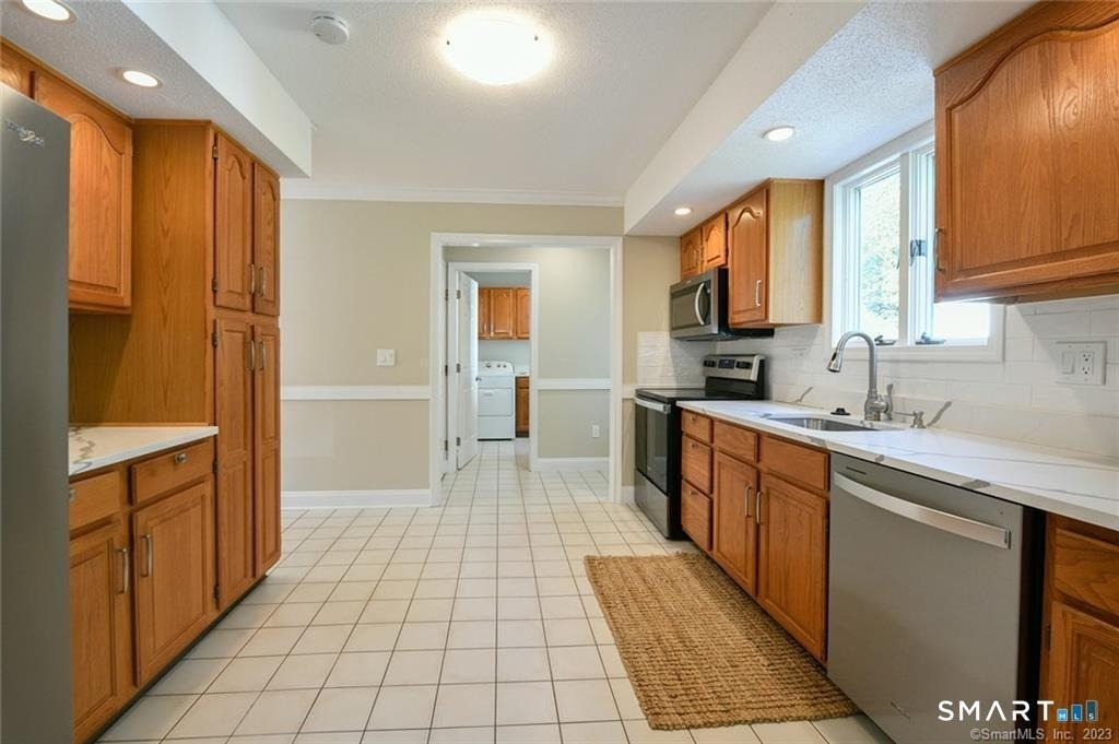16 Harold Road - Photo 12
