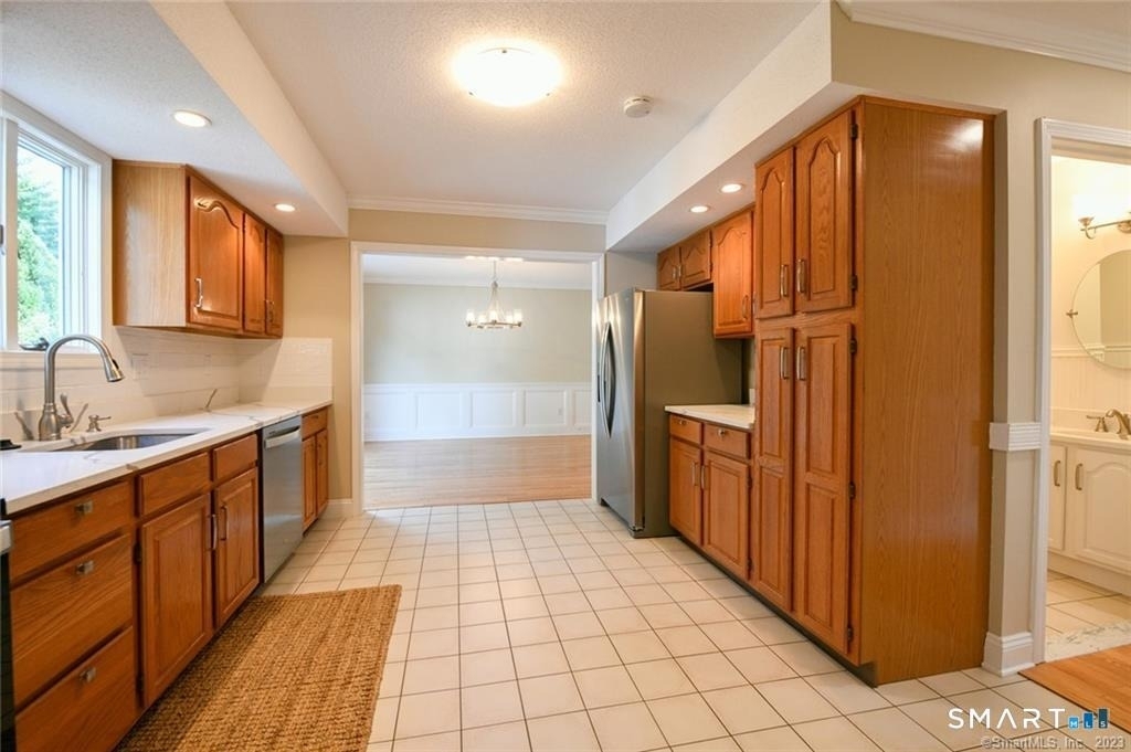 16 Harold Road - Photo 14