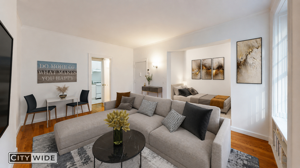 159 East 55th Street - Photo 0