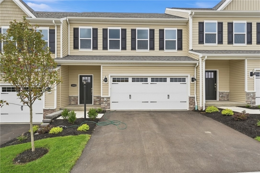 1005 Darcy Dr - Photo 2