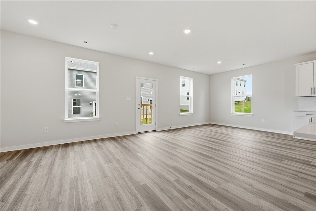 1007 Darcy Dr - Photo 9