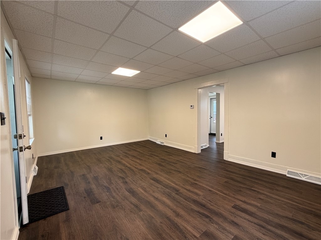 514 Railroad St - Photo 3