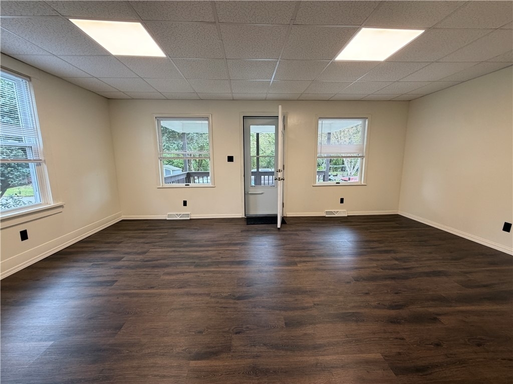 514 Railroad St - Photo 1
