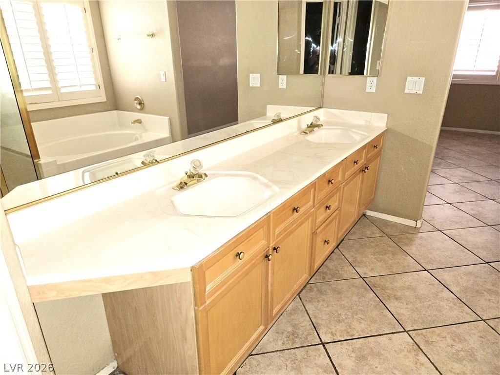11008 Linden Leaf Avenue - Photo 9