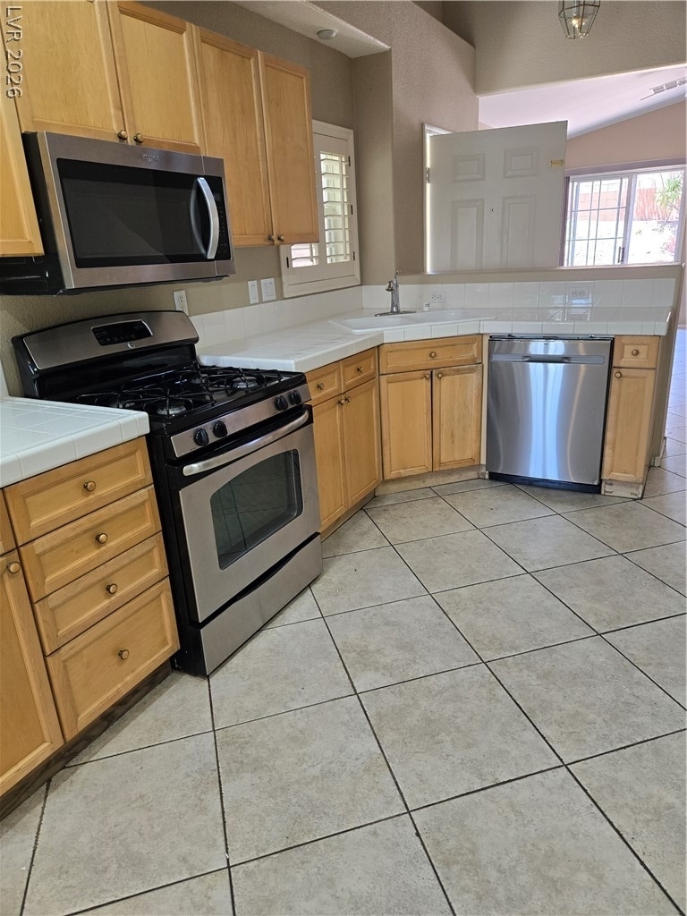 11008 Linden Leaf Avenue - Photo 7