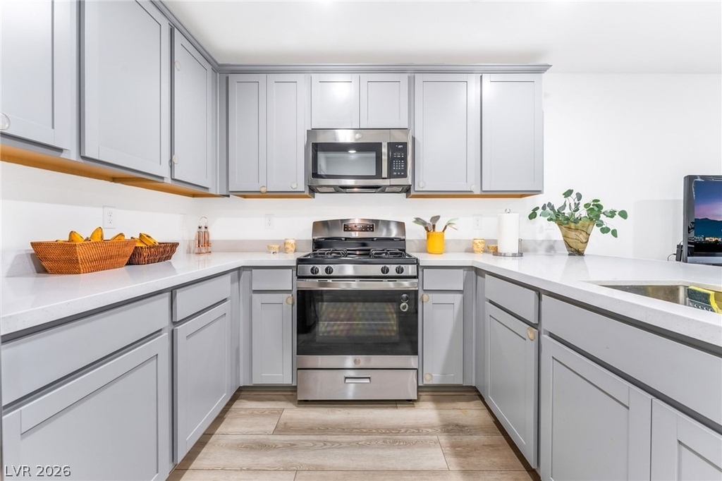 6252 Foxes Dale Street - Photo 10