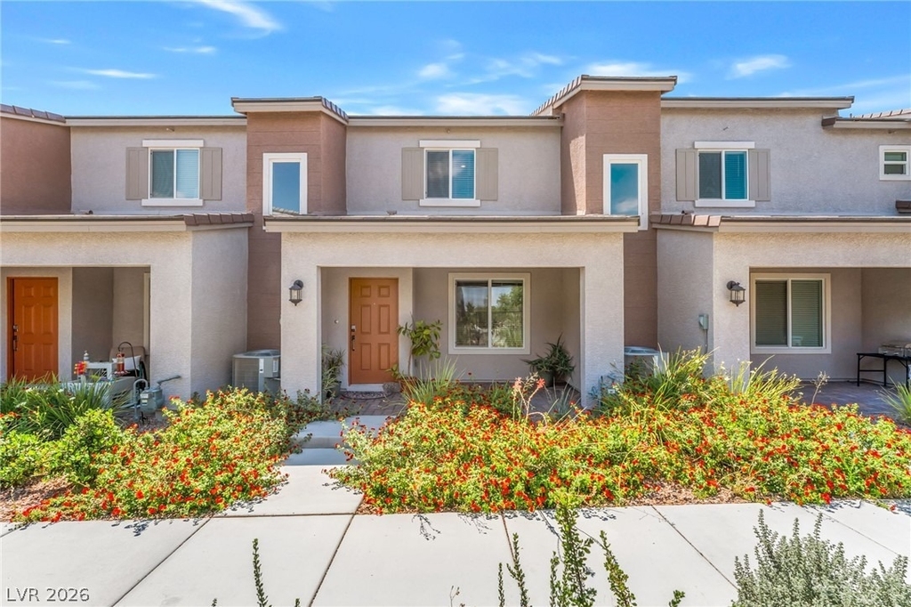 6252 Foxes Dale Street - Photo 0