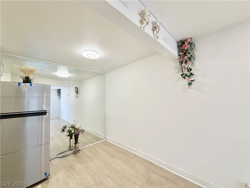 575 S Royal Crest Circle - Photo 20