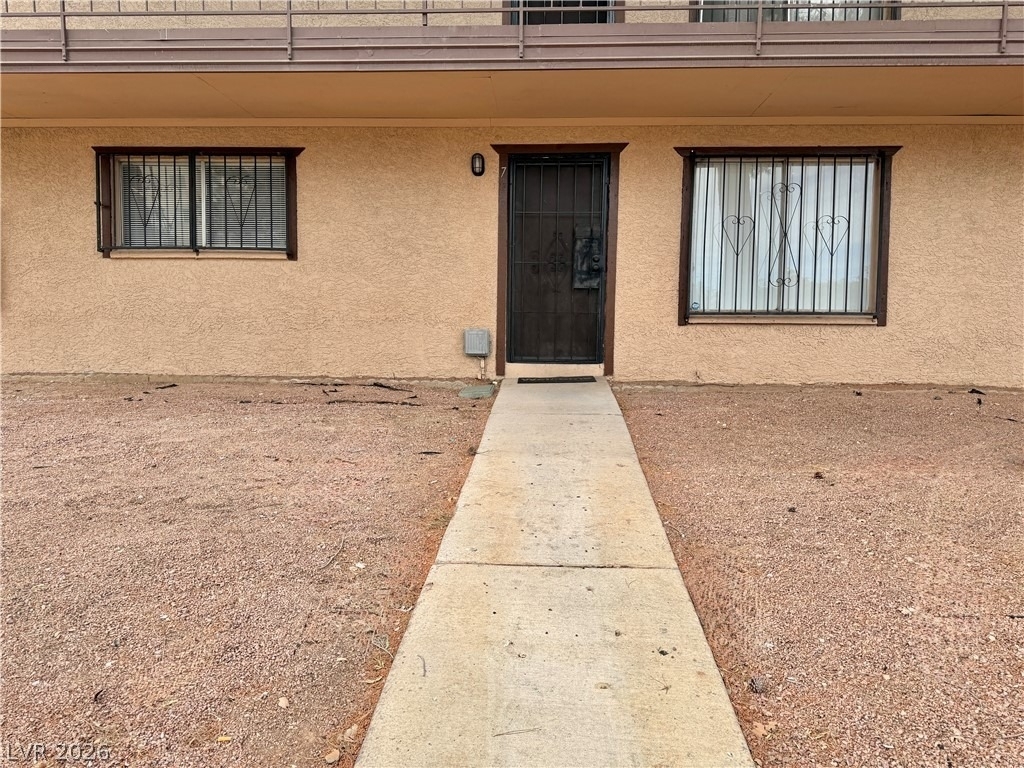 575 S Royal Crest Circle - Photo 0